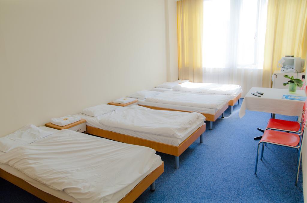 Auberge de jeunesse Dom Turystyczny Indigo à Cracovie Chambre photo