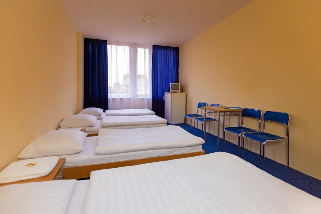 Auberge de jeunesse Dom Turystyczny Indigo à Cracovie Chambre photo